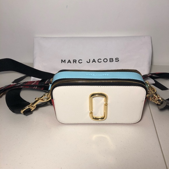 Marc Jacobs Handbags - Marc Jacobs Snapshot Camera Bag